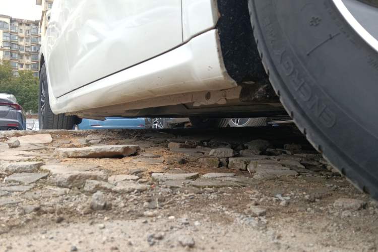 Used Peugeot 508 2015 2.0L Automatic Zhiyi Edition Right Side Sill