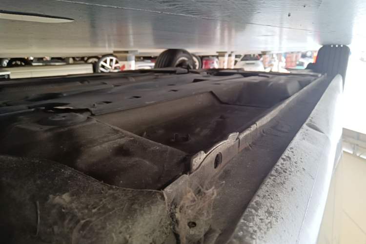 Used Peugeot 508 2015 1.6THP Automatic Prestige Edition Right Side Sill