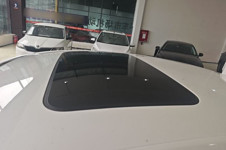 Used Peugeot 508 2015 2.0L Automatic Zhiyi Edition Roof