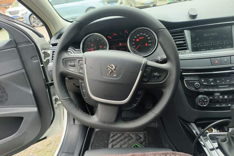 Used Peugeot 508 2015 1.6THP Automatic Prestige Edition Steering Wheel