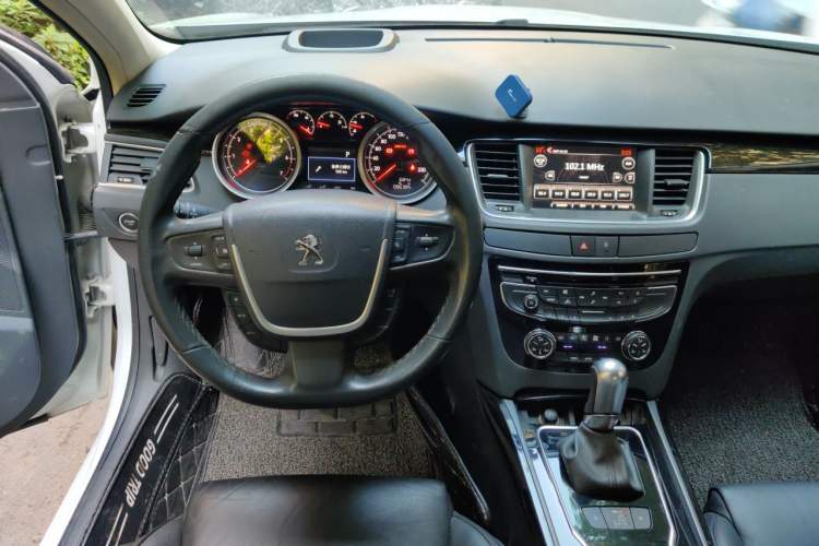 Used Peugeot 508 2015 1.8THP Automatic Prestige Edition Steering Wheel