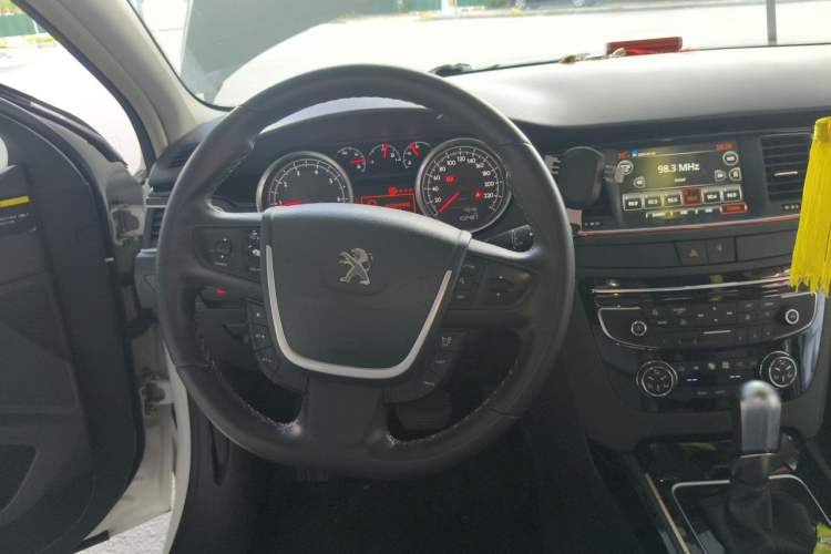 Used Peugeot 508 2015 1.6THP Automatic Prestige Edition Steering Wheel