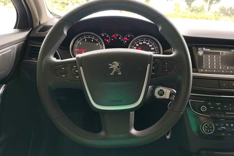Used Peugeot 508 2015 1.6THP Automatic Zhiiyi Edition Steering Wheel
