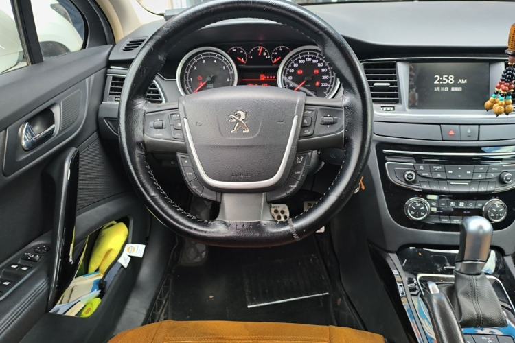 Used Peugeot 508 2015 2.0L Automatic ZhiZhen Edition Steering Wheel