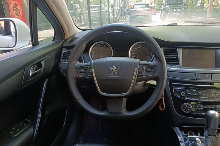 Used Peugeot 508 2015 2.0L Automatic Zhiyi Edition Steering Wheel
