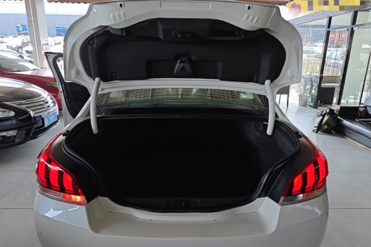 Used Peugeot 508 2015 2.0L Automatic Zhiyi Edition Trunk