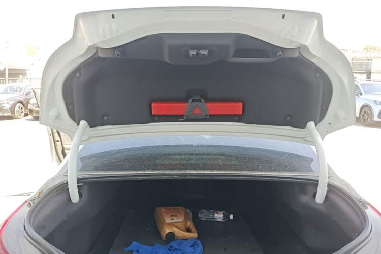 Used Peugeot 508 2015 1.6THP Automatic Prestige Edition Trunk
