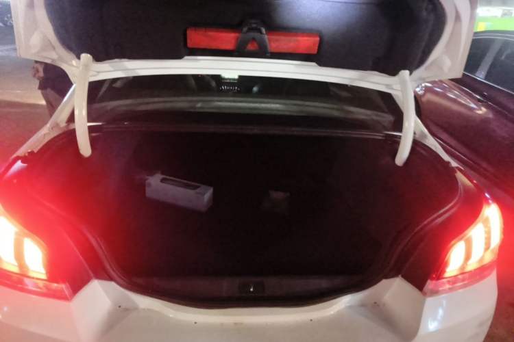 Used Peugeot 508 2015 2.0L Automatic ZhiZhen Edition Trunk