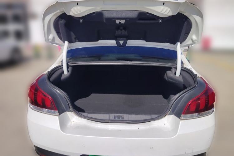 Used Peugeot 508 2015 1.6THP Automatic Prestige Edition Trunk