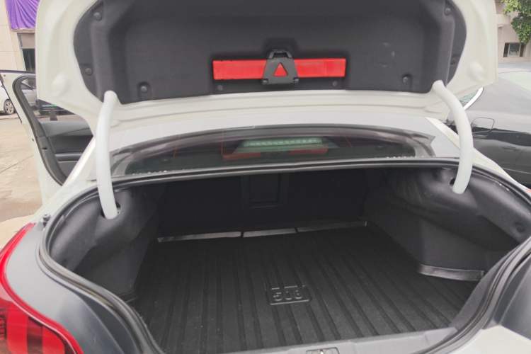 Used Peugeot 508 2015 1.6THP Automatic Zhiiyi Edition Trunk
