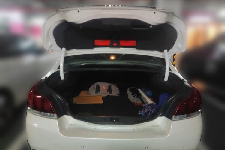 Used Peugeot 508 2015 1.6THP Automatic Prestige Edition Trunk