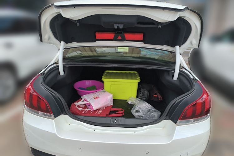 Used Peugeot 508 2015 2.0L Automatic ZhiZhen Edition Trunk