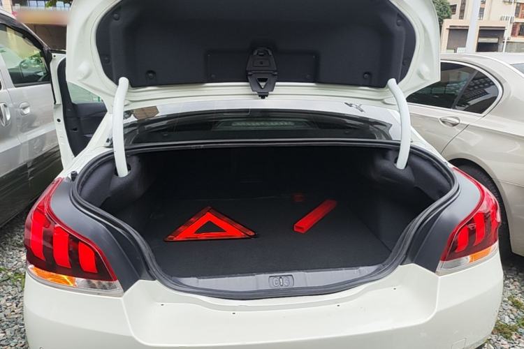 Used Peugeot 508 2015 1.6THP Automatic Prestige Edition Trunk