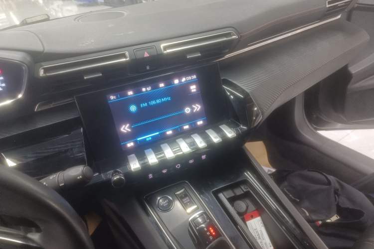 Used Peugeot 508 2019 508L 400THP PureTech Driving Control Version China VI Standard Audio And AC Panel