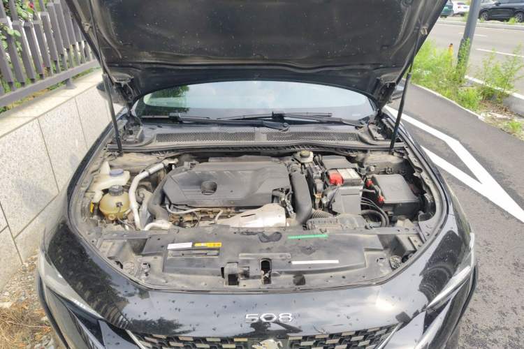 Used Peugeot 508 2019 508L 400THP PureTech X Phoenix Edition China VI Standard Engine Bay