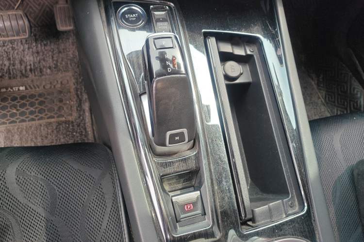 Used Peugeot 508 2019 508L 400THP PureTech Driving Control Version China VI Standard Gear Lever