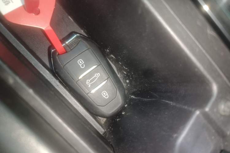 Used Peugeot 508 2019 508L 400THP PureTech Driving Control Version China VI Standard Interior 1