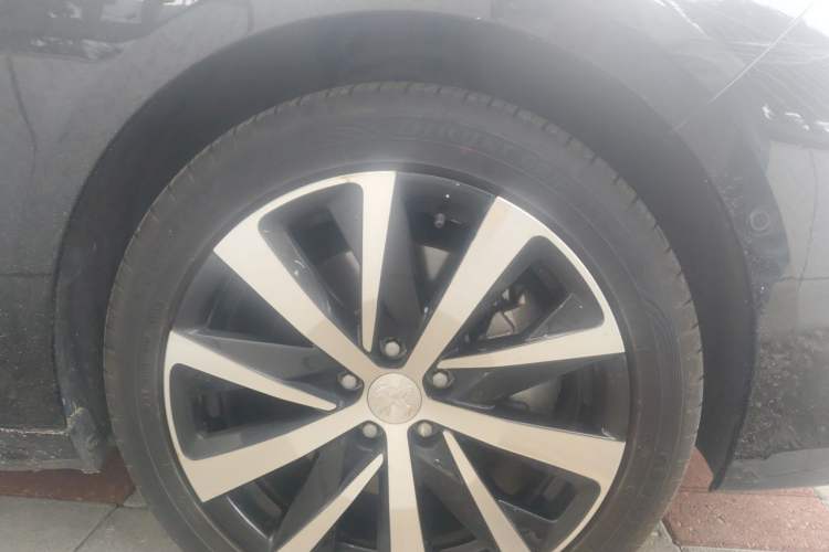 Used Peugeot 508 2019 508L 400THP PureTech X Phoenix Edition China VI Standard Right Front Wheel Hub