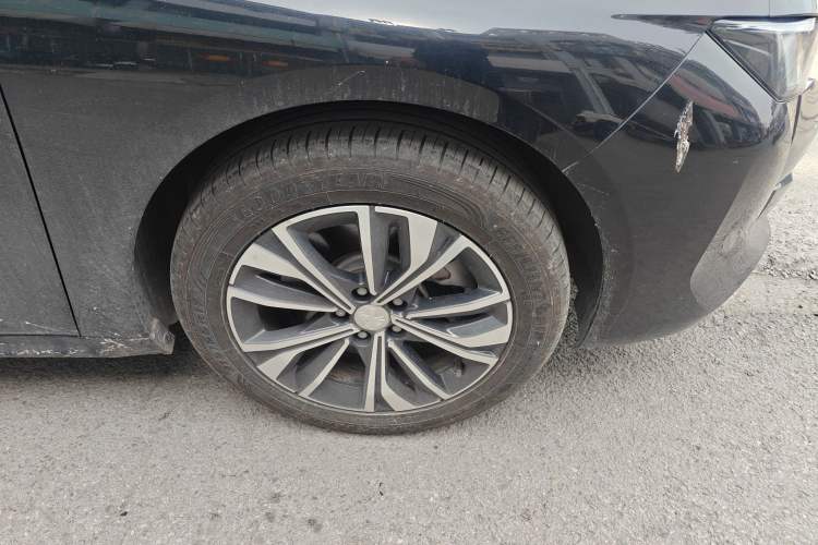 Used Peugeot 508 2019 508L 400THP PureTech Driving Control Version China VI Standard Right Front Wheel Hub