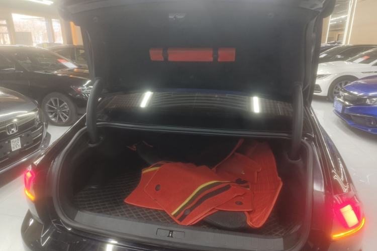 Used Peugeot 508 2019 508L 400THP PureTech Driving Control Version China VI Standard Trunk