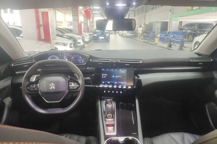 Used Peugeot 508 2019 508L 400THP PureTech Driving Control Version China VI Standard Center Console