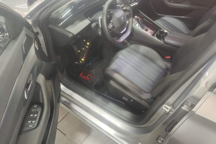 Used Peugeot 508 2019 508L 400THP PureTech Driving Control Version China VI Standard Driver Seat