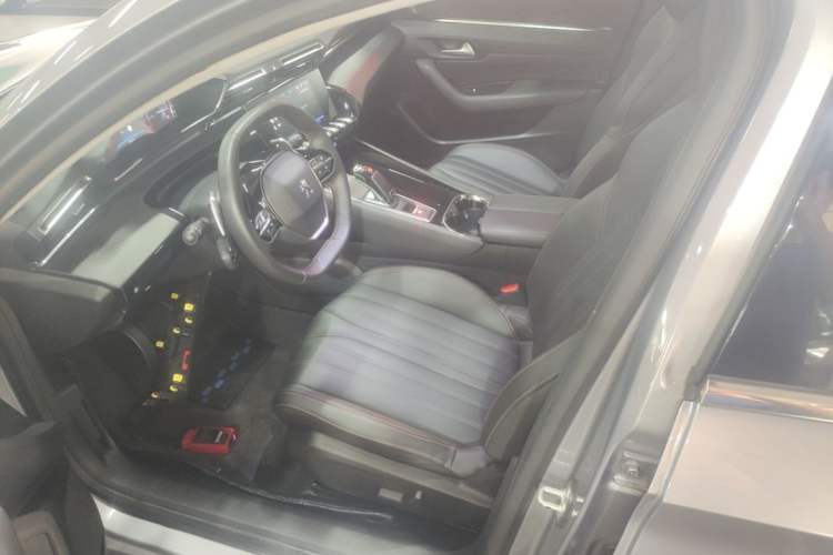 Used Peugeot 508 2019 508L 400THP PureTech Driving Control Version China VI Standard Left Front Seat