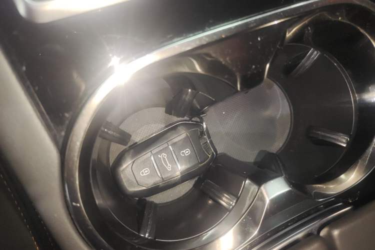 Used Peugeot 508 2019 508L 400THP PureTech Driving Control Version China VI Standard Vehicle Key