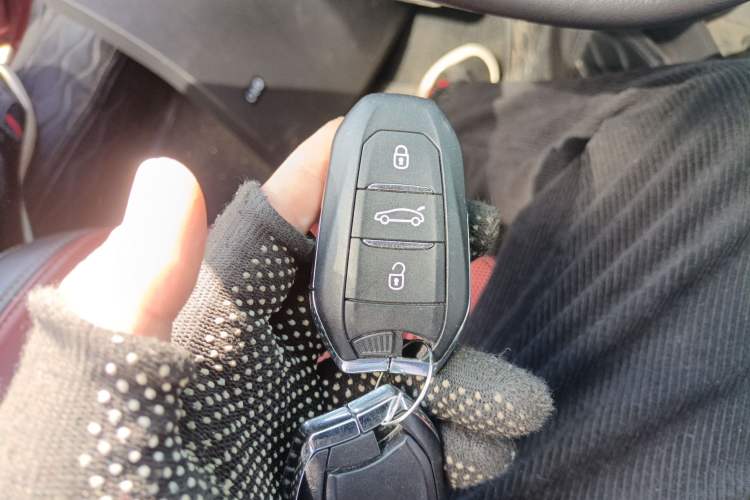 Used Peugeot 508 2019 508L 400THP PureTech X Phoenix Edition China VI Standard Vehicle Key