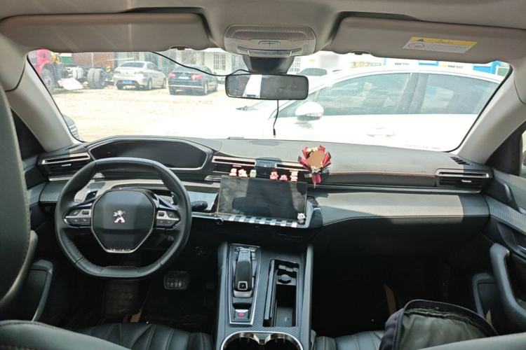 Used Peugeot 508 2019 508L 400THP PureTech Driving Control Version China VI Standard Center Console