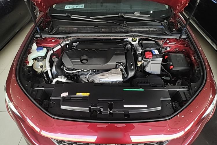 Used Peugeot 508 2019 508L 400THP PureTech Passion Edition China VI standard Engine Bay