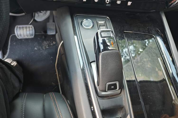 Used Peugeot 508 2019 508L 400THP PureTech Driving Control Version China VI Standard Gear Lever