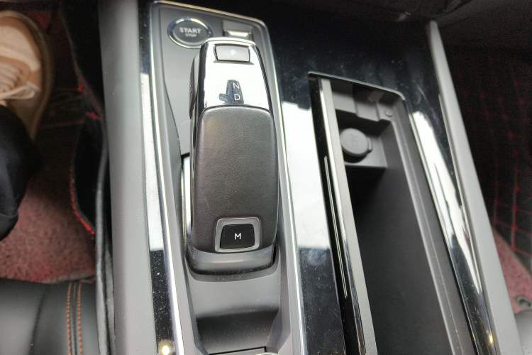 Used Peugeot 508 2019 508L 400THP PureTech Driving Control Version China VI Standard Gear Lever