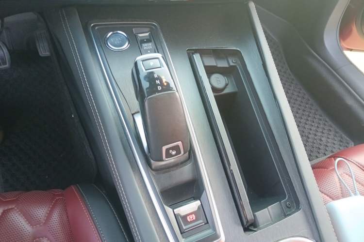 Used Peugeot 508 2019 508L 400THP PureTech Passion Edition China VI standard Gear Lever
