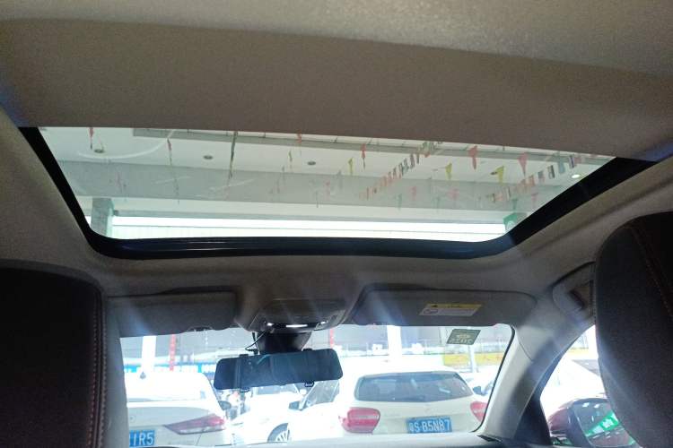 Used Peugeot 508 2019 508L 400THP PureTech Driving Control Version China VI Standard Headliner