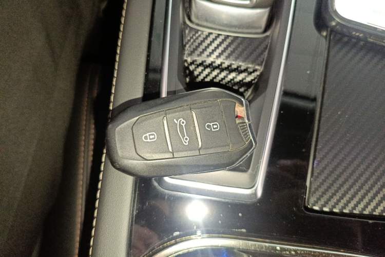 Used Peugeot 508 2019 508L 400THP PureTech Driving Control Version China VI Standard Interior 1