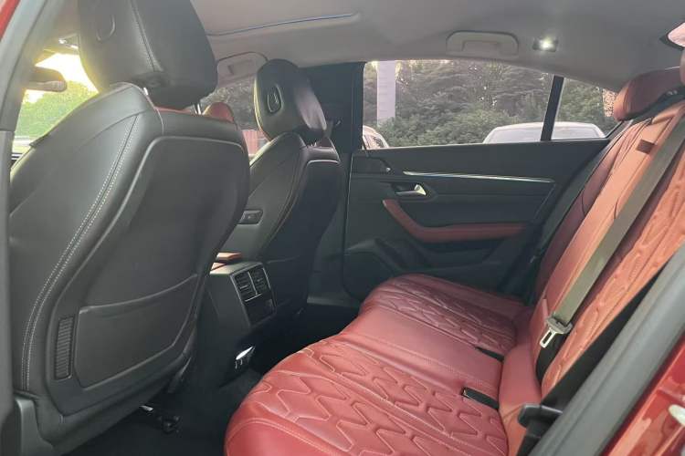 Used Peugeot 508 2019 508L 400THP PureTech Passion Edition China VI standard Interior 2