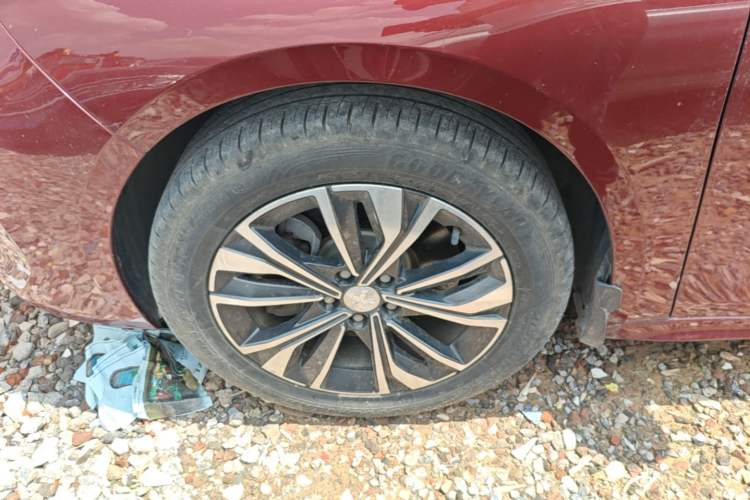 Used Peugeot 508 2019 508L 400THP PureTech Driving Control Version China VI Standard Left Front Wheel Hub