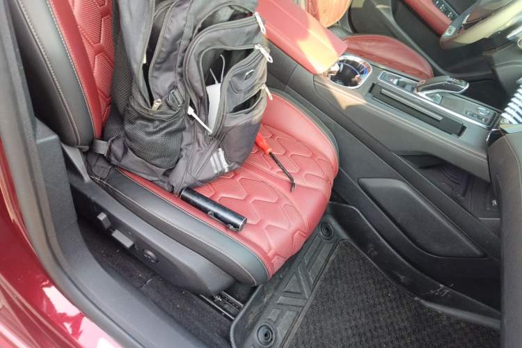Used Peugeot 508 2019 508L 400THP PureTech Passion Edition China VI standard Right Front Seat