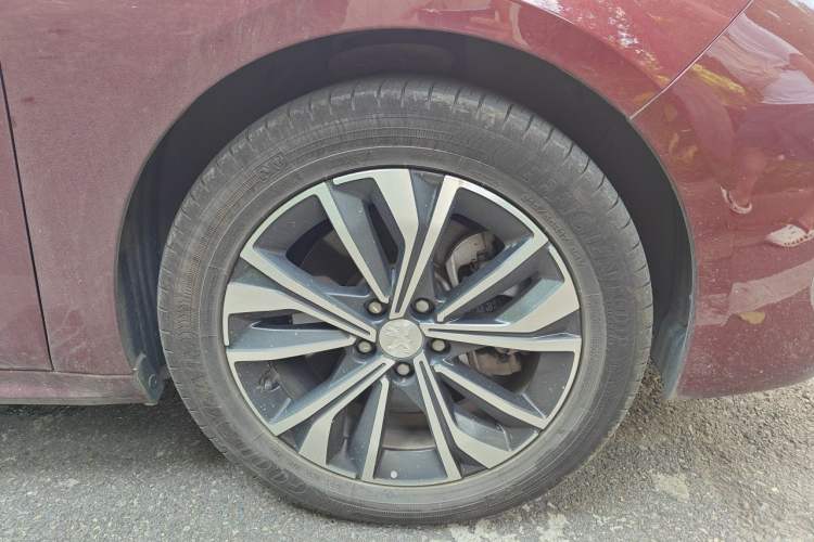 Used Peugeot 508 2019 508L 400THP PureTech Driving Control Version China VI Standard Right Front Wheel Hub