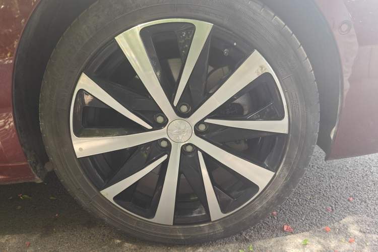Used Peugeot 508 2019 508L 400THP PureTech Passion Edition China VI standard Right Front Wheel Hub