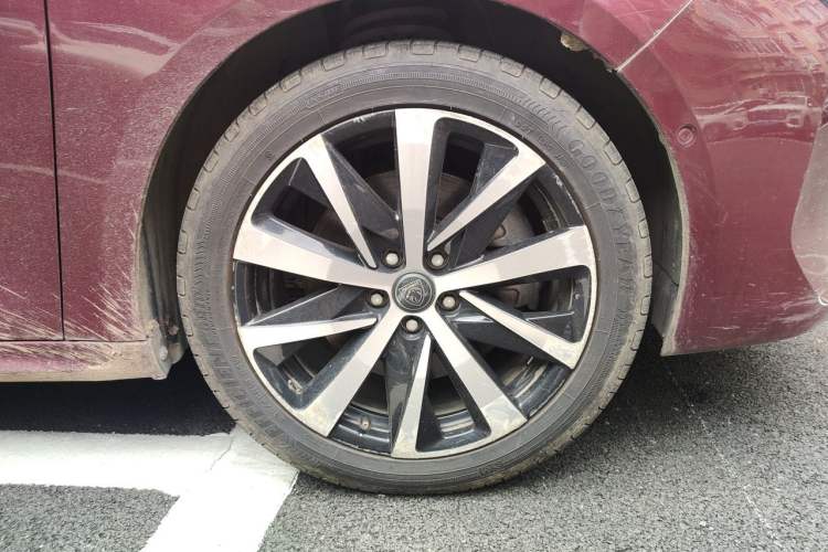 Used Peugeot 508 2019 508L 400THP PureTech X Phoenix Edition China VI Standard Right Front Wheel Hub