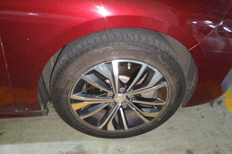 Used Peugeot 508 2019 508L 400THP PureTech Driving Control Version China VI Standard Right Front Wheel Hub