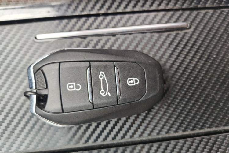Used Peugeot 508 2019 508L 400THP PureTech X Phoenix Edition China VI Standard Vehicle Key