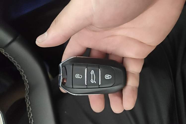 Used Peugeot 508 2019 508L 400THP PureTech Passion Edition China VI standard Vehicle Key