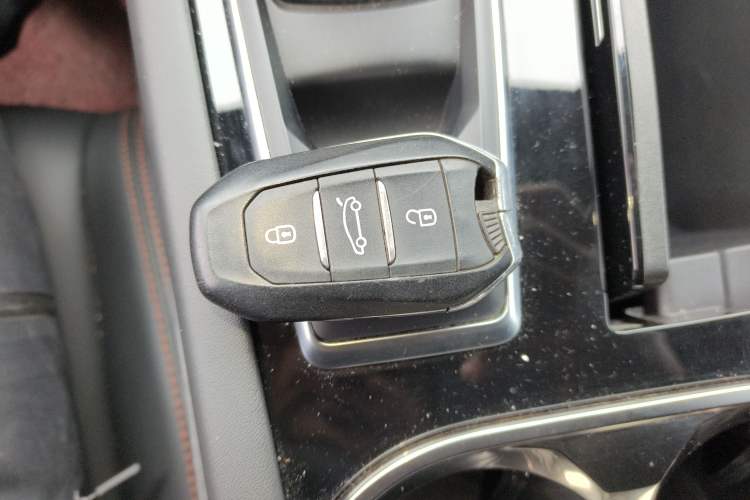 Used Peugeot 508 2019 508L 400THP PureTech Driving Control Version China VI Standard Vehicle Key