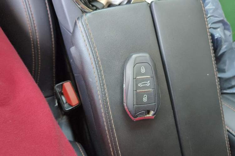 Used Peugeot 508 2019 508L 400THP PureTech Driving Control Version China VI Standard Vehicle Key
