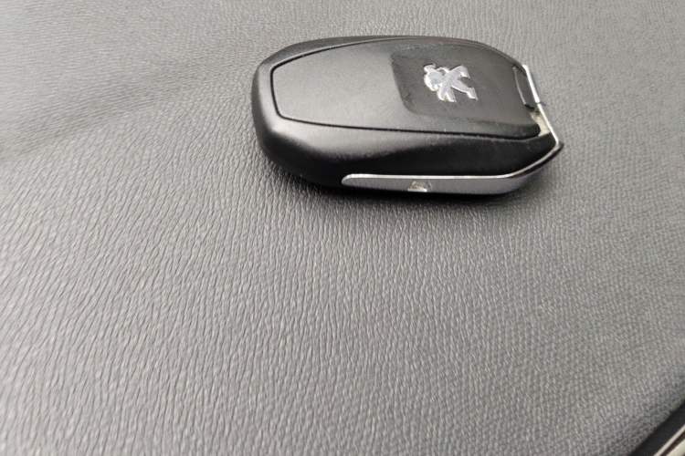 Used Peugeot 508 2019 508L 400THP PureTech Passion Edition China VI standard Vehicle Key