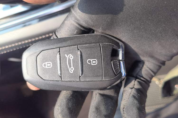 Used Peugeot 508 2019 508L 400THP PureTech Passion Edition China VI standard Vehicle Key
