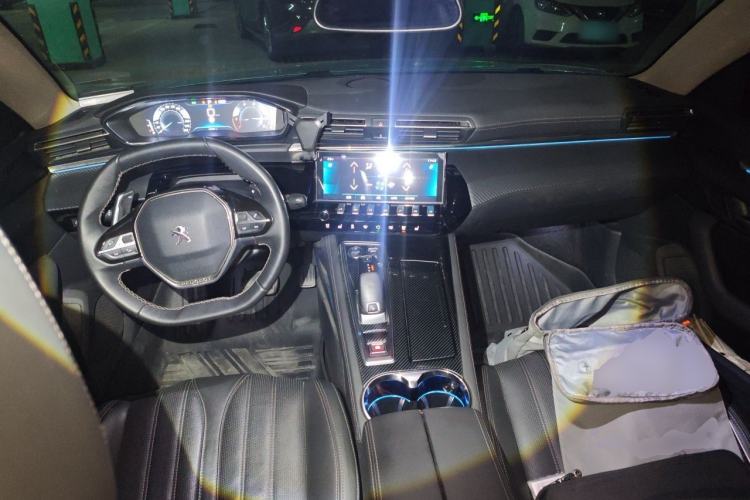 Used Peugeot 508 2019 508L 400THP PureTech Passion Edition China VI standard Center Console